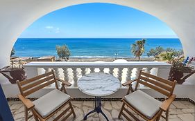Stavros Beachfront Domes By Booking Kottas